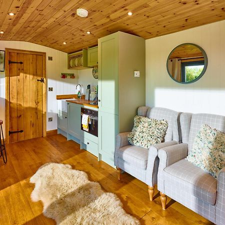 Hotel Abberley Shepherds Hut - Ockeridge Rural Retreats Wichenford Exterior foto