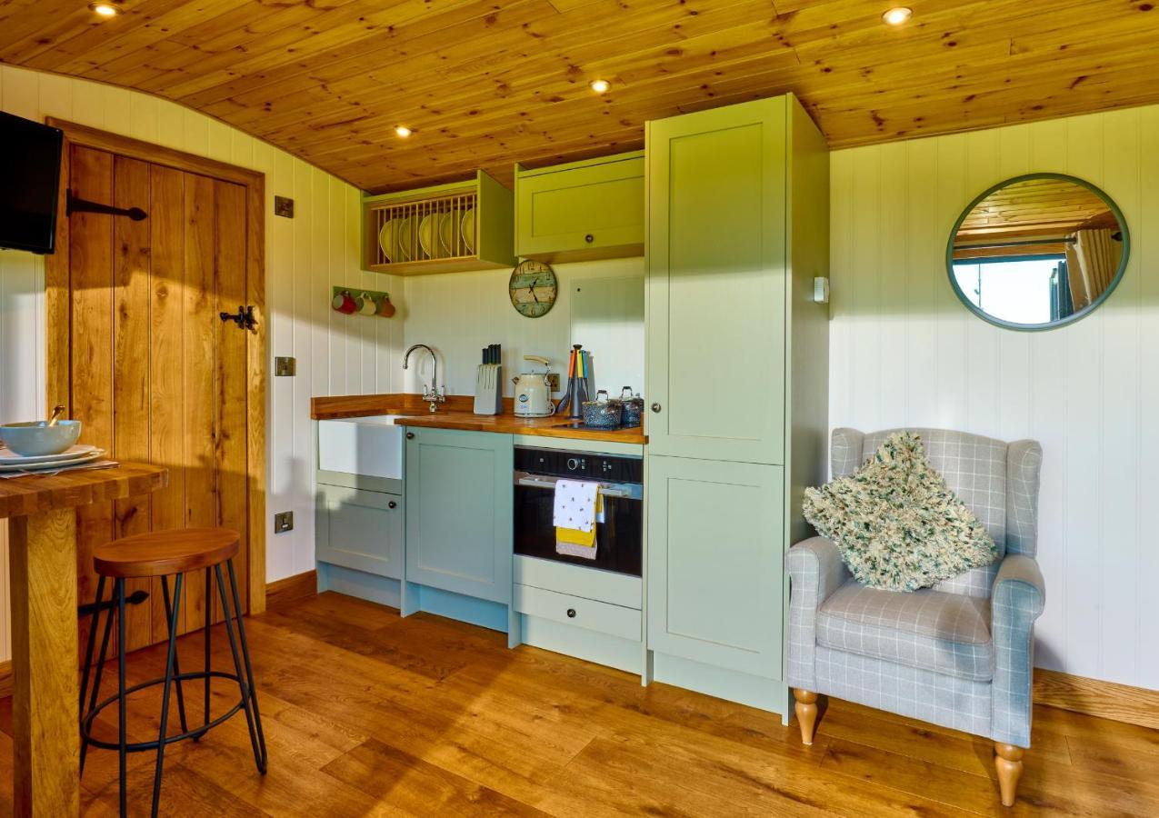 Hotel Abberley Shepherds Hut - Ockeridge Rural Retreats Wichenford Exterior foto