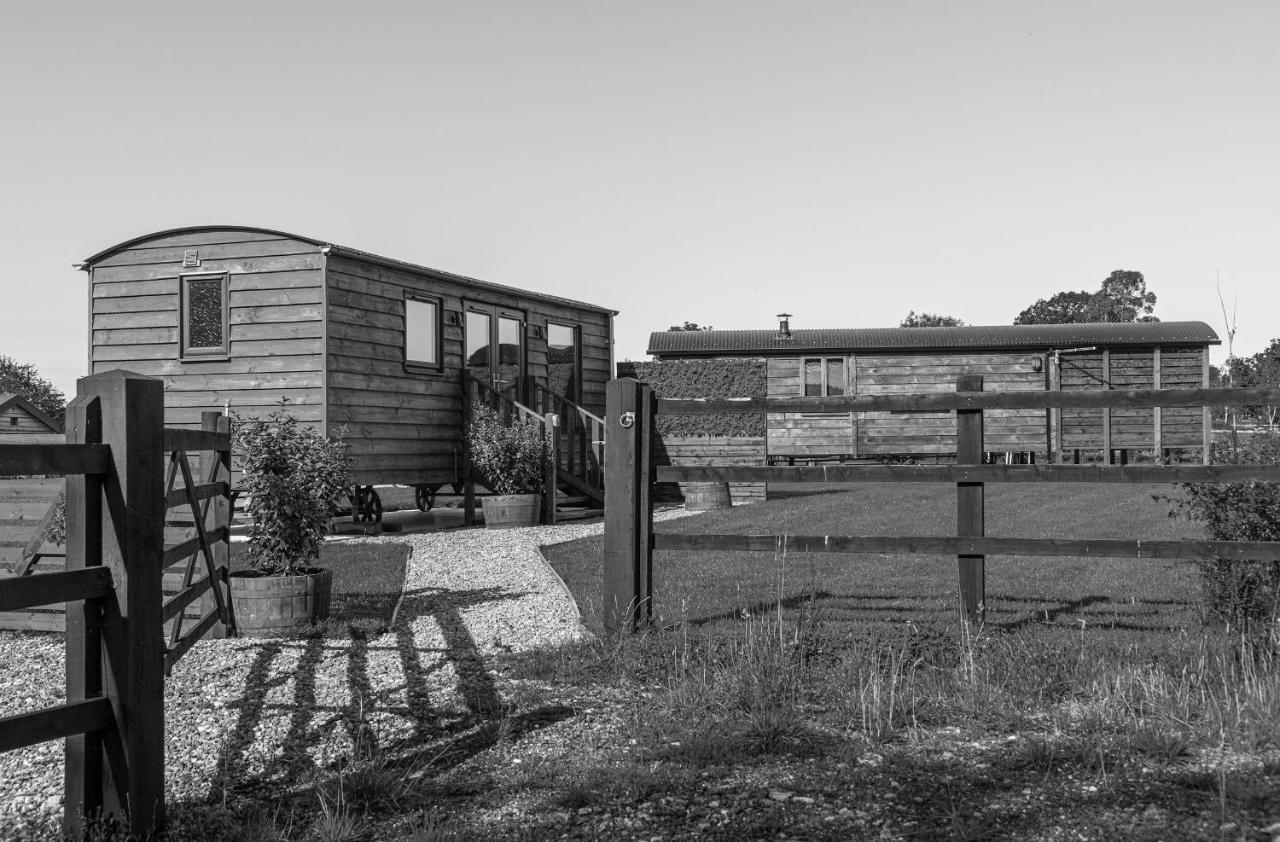 Hotel Abberley Shepherds Hut - Ockeridge Rural Retreats Wichenford Exterior foto