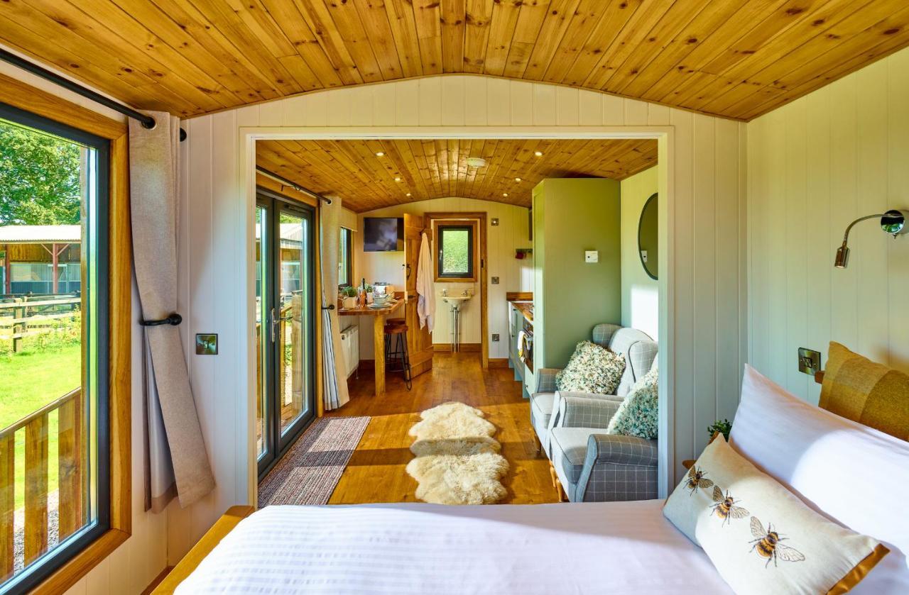 Hotel Abberley Shepherds Hut - Ockeridge Rural Retreats Wichenford Exterior foto